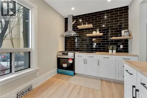 142 Sanford Avenue North Hamilton ON L8L 5Z5