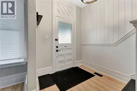 142 Sanford Avenue North Hamilton ON L8L 5Z5