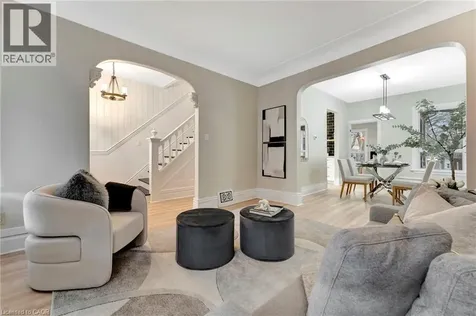142 Sanford Avenue North Hamilton ON L8L 5Z5