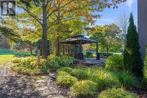 108 Grand Cypress Lane Blue Mountains ON L9Y 0K6