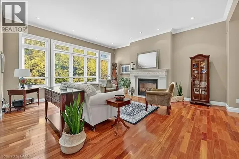 27 Sun Avenue Dundas ON L9H 5A6