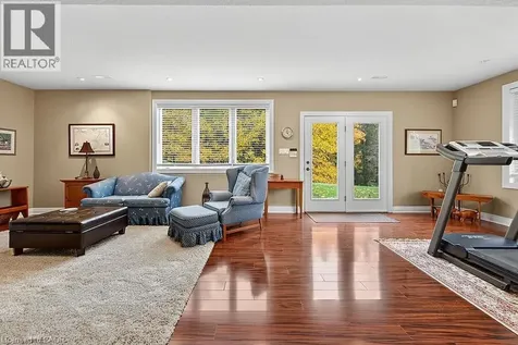 27 Sun Avenue Dundas ON L9H 5A6