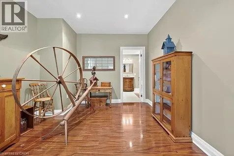 27 Sun Avenue Dundas ON L9H 5A6