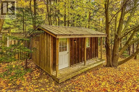 27 Sun Avenue Dundas ON L9H 5A6