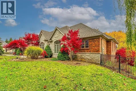 27 Sun Avenue Dundas ON L9H 5A6