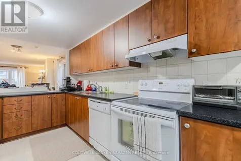 160 Paseo Private Ottawa ON K2G 4N7