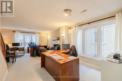 160 Paseo Private Ottawa ON K2G 4N7