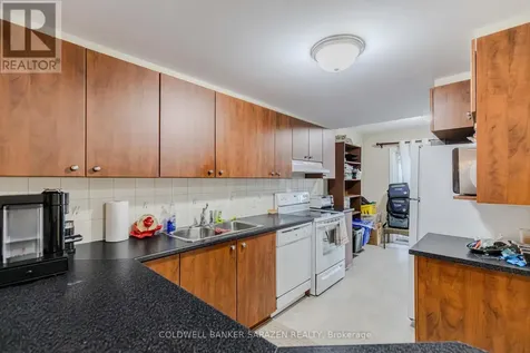 160 Paseo Private Ottawa ON K2G 4N7