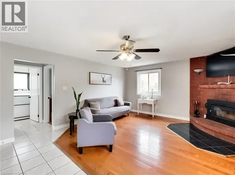 18 Pavarotti Court Hamilton ON L8G 4P8