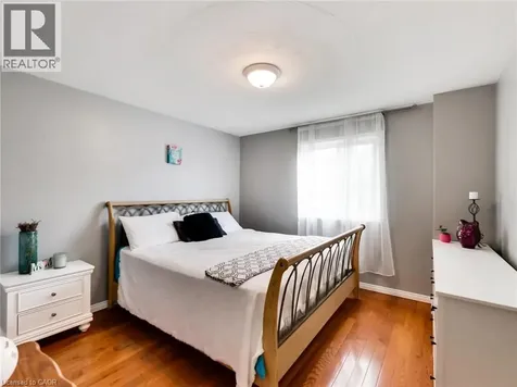 18 Pavarotti Court Hamilton ON L8G 4P8