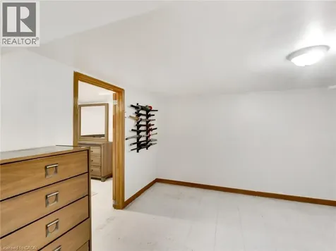 18 Pavarotti Court Hamilton ON L8G 4P8