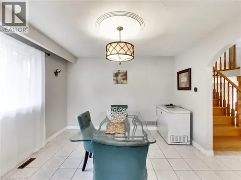 18 Pavarotti Court Hamilton ON L8G 4P8