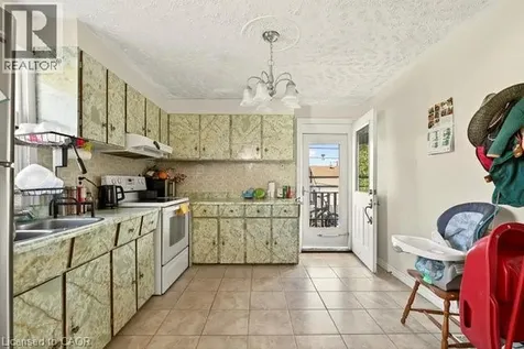 196 Kenilworth Avenue North Hamilton ON L8H 4S2