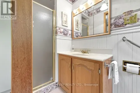 116 Frontenac Crescent Deep River ON K0J 1P0