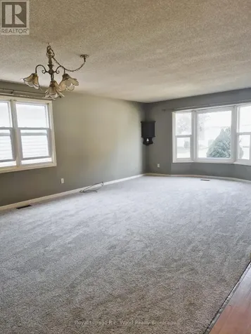 58 Hawkins Crescent Tillsonburg ON N4G 5K7