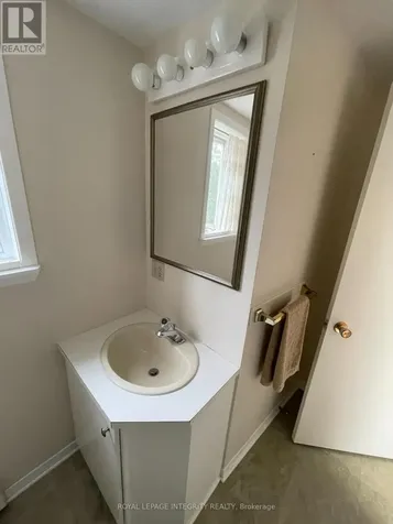 465-469 Guy Street Ottawa ON K1K 1C1