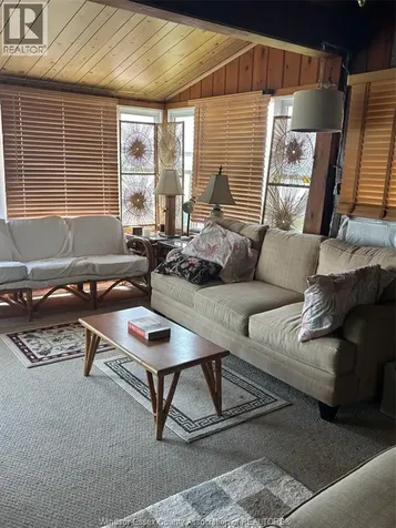 680 Point Pelee Drive Leamington ON N8H 3V4