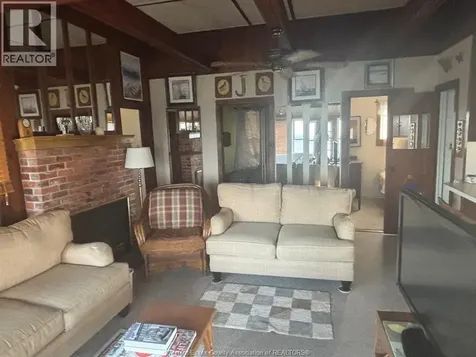 680 Point Pelee Drive Leamington ON N8H 3V4