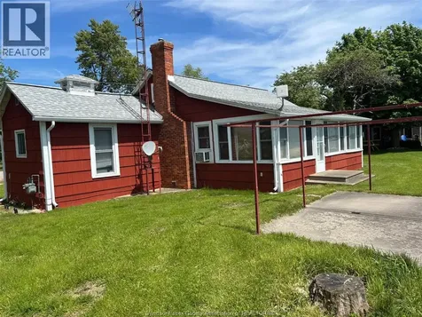 680 Point Pelee Drive Leamington ON N8H 3V4