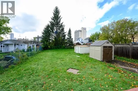 5768 Summer Street Niagara Falls ON L2G 1M2