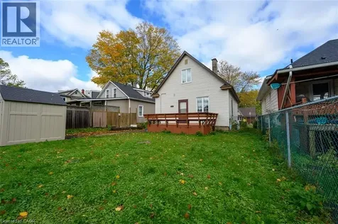 5768 Summer Street Niagara Falls ON L2G 1M2