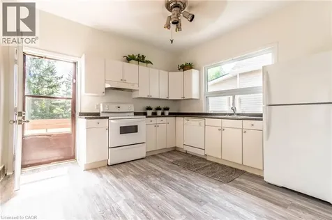 5768 Summer Street Niagara Falls ON L2G 1M2