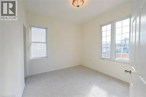 5768 Summer Street Niagara Falls ON L2G 1M2