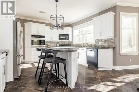 38 Marchvale Drive Ottawa ON K2W 1C2