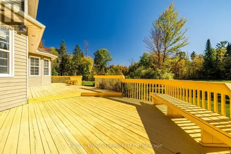 38 Marchvale Drive Ottawa ON K2W 1C2