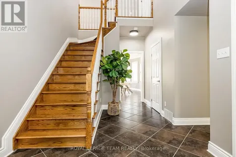 38 Marchvale Drive Ottawa ON K2W 1C2