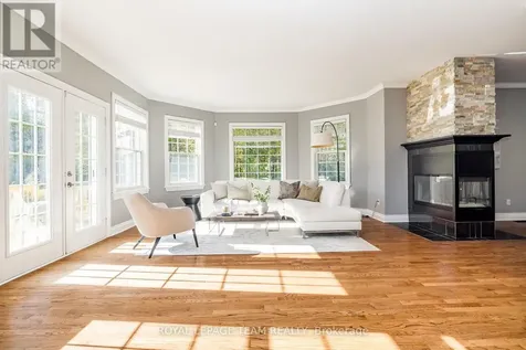38 Marchvale Drive Ottawa ON K2W 1C2