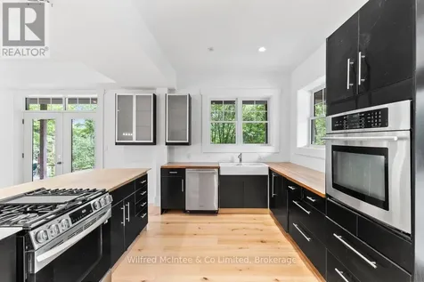 545 Eckford Avenue Saugeen Shores ON N0H 2L0