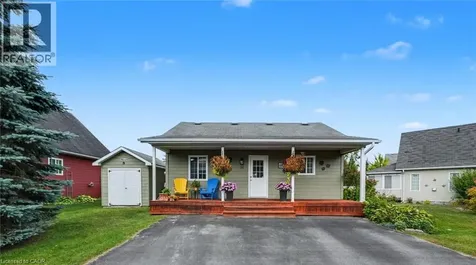 52 Madawaska Trail Wasaga Beach ON L9Z 1X7