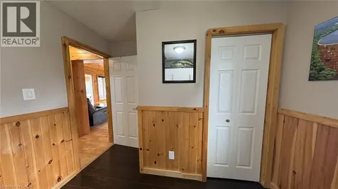 52 Madawaska Trail Wasaga Beach ON L9Z 1X7