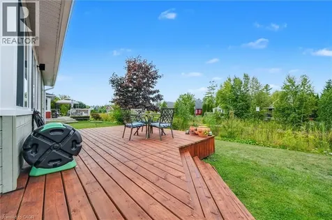 52 Madawaska Trail Wasaga Beach ON L9Z 1X7