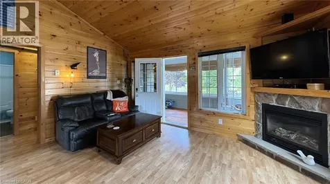 52 Madawaska Trail Wasaga Beach ON L9Z 1X7