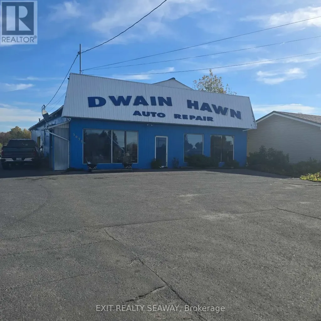 3037 Pitt Street Cornwall ON K6K 1A9