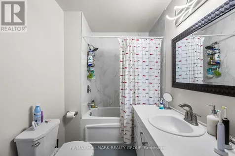 1305 Dorchester Avenue Ottawa ON K1Z 8E8