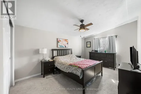 1305 Dorchester Avenue Ottawa ON K1Z 8E8