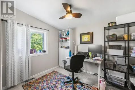 1305 Dorchester Avenue Ottawa ON K1Z 8E8