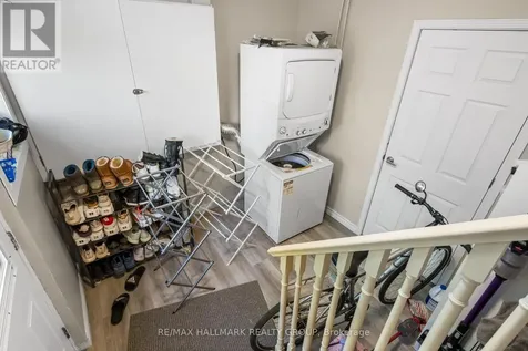 1305 Dorchester Avenue Ottawa ON K1Z 8E8
