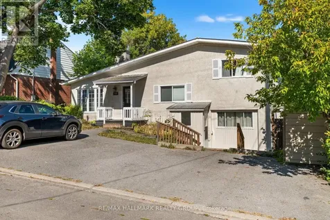 1305 Dorchester Avenue Ottawa ON K1Z 8E8