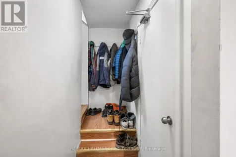1305 Dorchester Avenue Ottawa ON K1Z 8E8