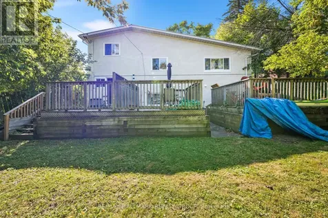 1305 Dorchester Avenue Ottawa ON K1Z 8E8