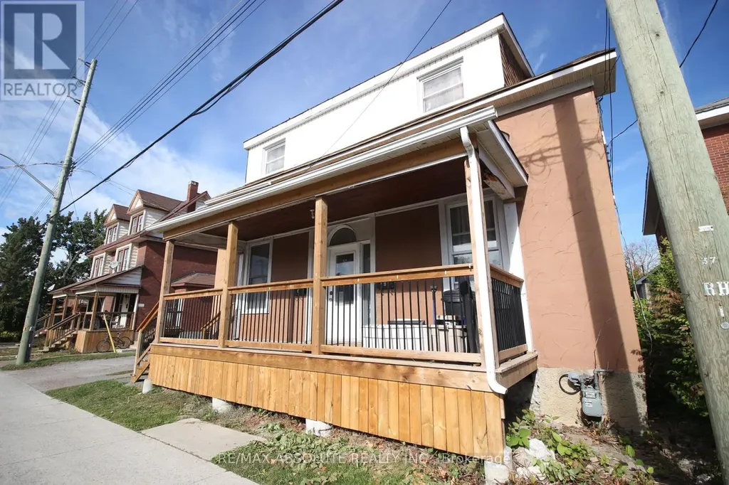 37 Raglan Street Street North Renfrew ON K7V 1N7