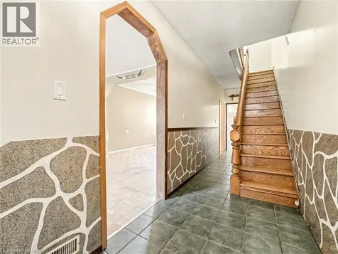 23 Oak Avenue Hamilton ON L8L 5M7