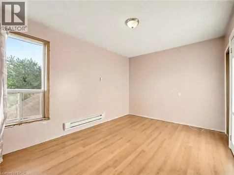 23 Oak Avenue Hamilton ON L8L 5M7