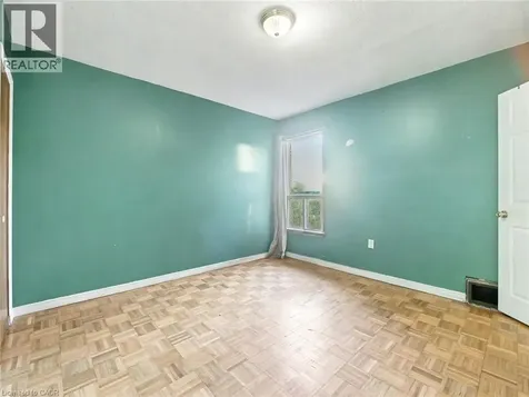 23 Oak Avenue Hamilton ON L8L 5M7