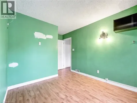 23 Oak Avenue Hamilton ON L8L 5M7