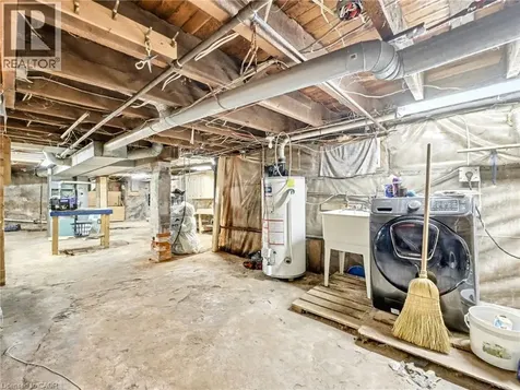 23 Oak Avenue Hamilton ON L8L 5M7